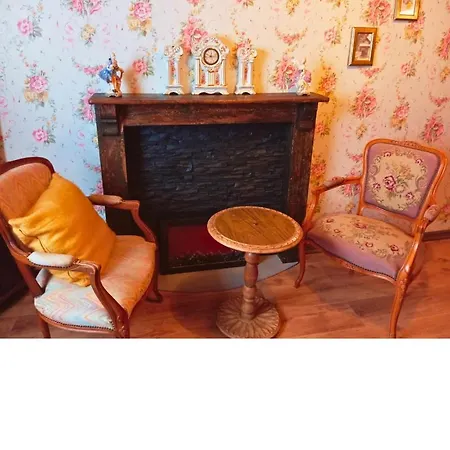 Bed & Breakfast Emporium